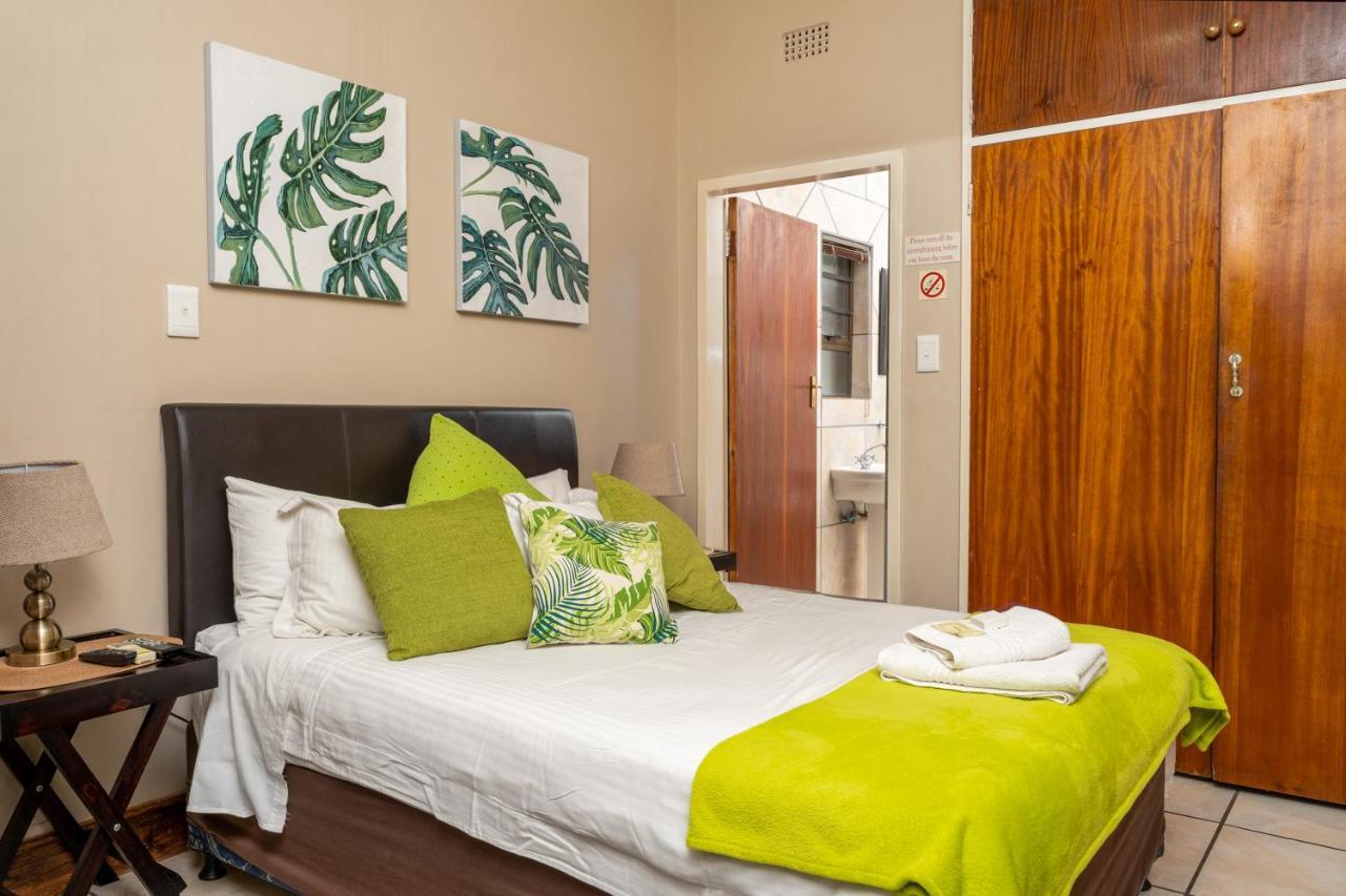 Riverbank Lodge Upington Exteriér fotografie